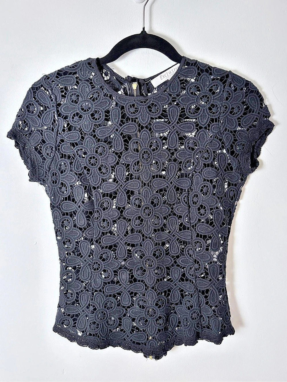 Intermix Black Floral Crochet Lace Cap Sleeve Top Small